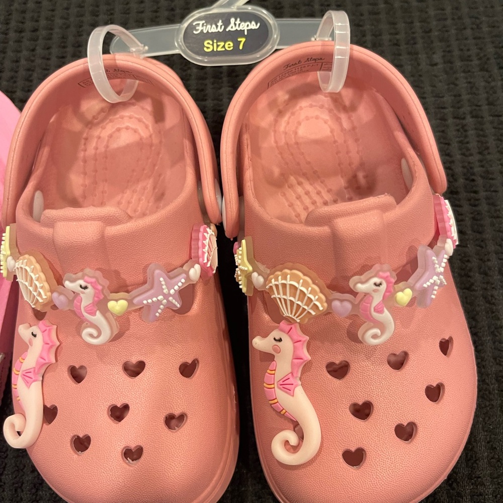 Girls' Pink Seahorse Clog Sandals - Size 7